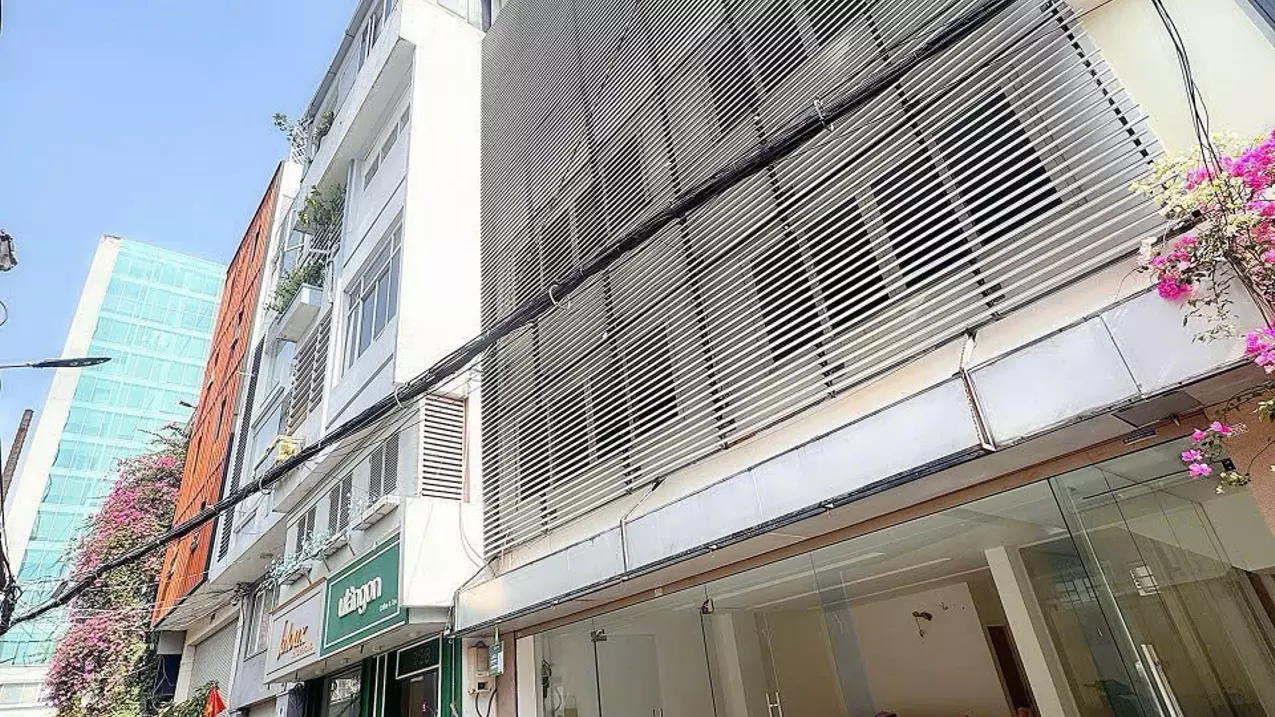 NGANG LỚN 8M*8,5M VUÔNG ĐẸP - BÁN NHÀ 5 TẦNG THANG MÁY MẶT TIỀN HẺM XE HƠI ĐẬU CỬA Đ.NGUYẼN THỊ-anh-1