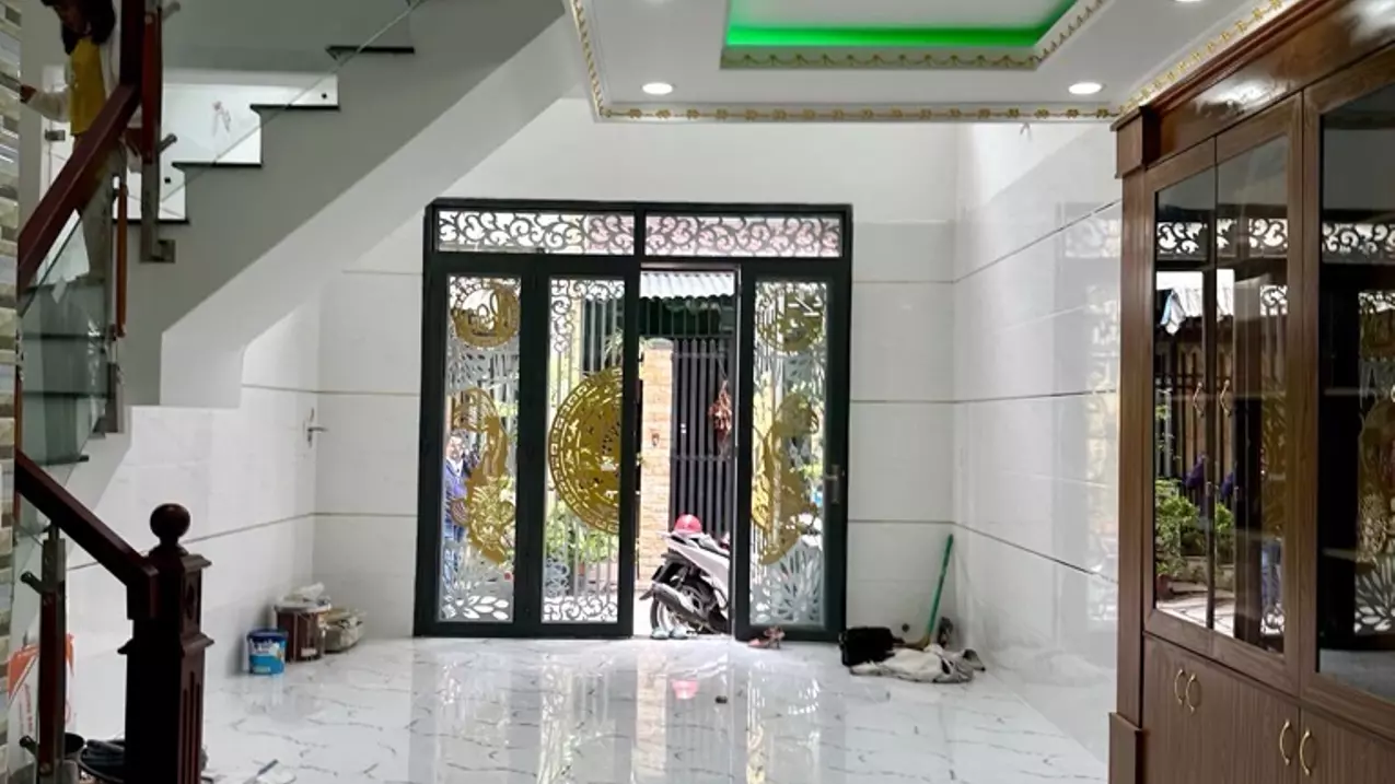 NGAY MÃ LÒ GIAO LÊ VĂN QUỚI, 50M2, 4 TẦNG 4PN, HẺM 5M THÔNG, SỔ HOÀN CÔNG ĐỦ GIÁ 5.4 TỶ-anh-2