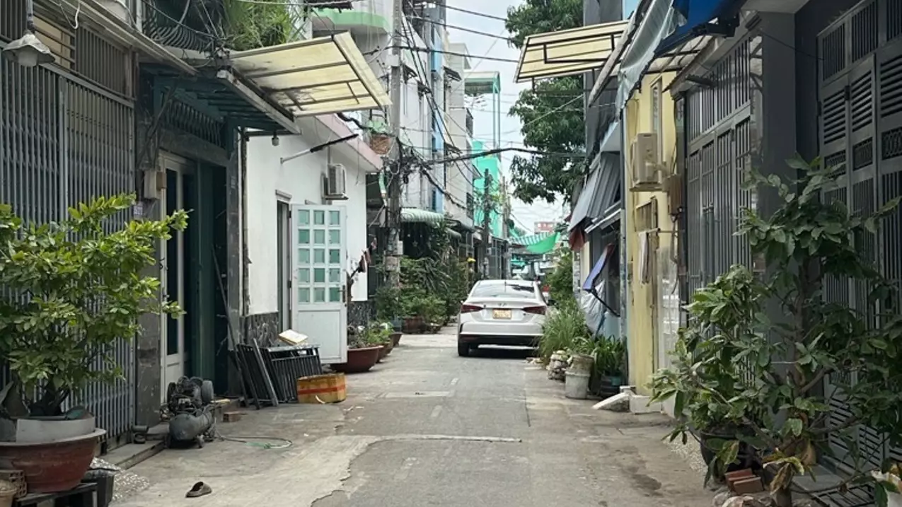 NGAY MÃ LÒ GIAO LÊ VĂN QUỚI, 50M2, 4 TẦNG 4PN, HẺM 5M THÔNG, SỔ HOÀN CÔNG ĐỦ GIÁ 5.4 TỶ-anh-5