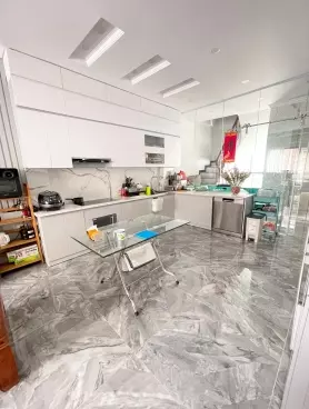 PHẢI THẬT NHANH!! NHÀ MỚI HIỆN ĐẠI, THANG MÁY, VỈA HÈ RỘNG- CÓ 1 KHÔNG 2 TẠI KĐT ĐỀN LỪ-anh-1