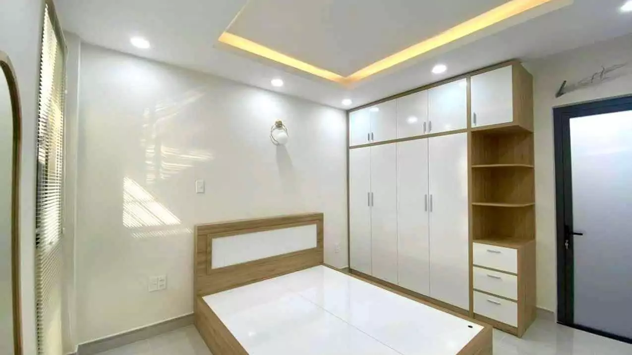 NHÀ 2 TẦNG THIẾT KẾ SANG TRỌNG - HẺM XE HƠI THÔNG - NGAY CHỢ HIỆP THÀNH.-anh-3