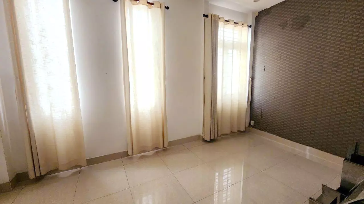 Nhà 5*10m 2lầu/ST hẻm 125 Nguyễn Thị Tần P1Q8 gần cầu Chữ Y-anh-5