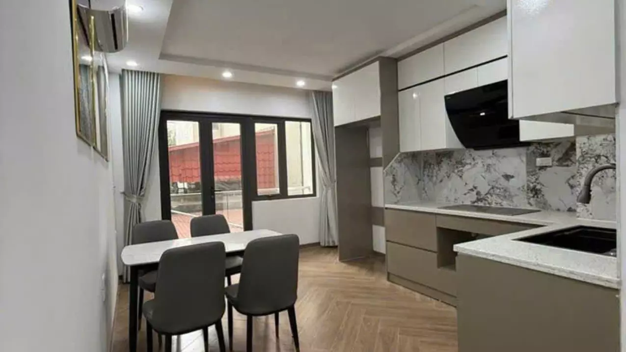 NHÀ CỰC ĐẸP LONG BIÊN 38M- 5 TẦNG SIÊU ĐẸP NHỈNH 6,5 Tỷ  - MẶT TIỀN RỘNG - Ô TÔ ĐỖ CỔNG- KO LỖI-anh-4