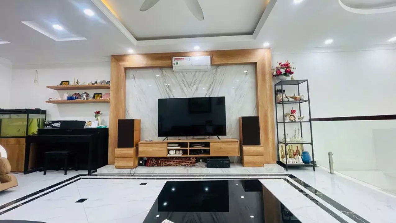 NHÀ DÂN XÂY CỔ LINH - 50M _ HƠN 8 TỶ_ NGÕ THÔNG _ SÁNG THOÁNG _ Ô TÔ ĐỖ SÁT NHÀ _ GẦN AEON,-anh-3