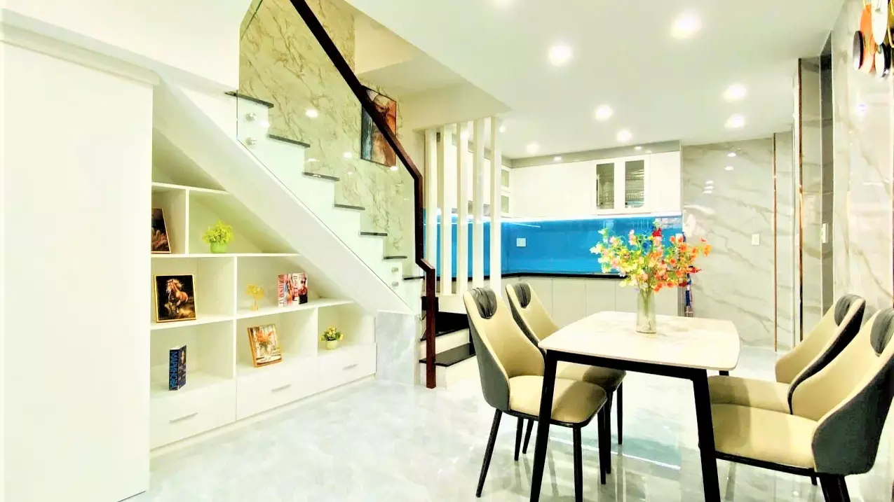 Nhà đẹp 3 tầng 49m2 HXH Cách Mạng Tháng Tám, quận 10 giá chỉ 5.5 tỷ-anh-1