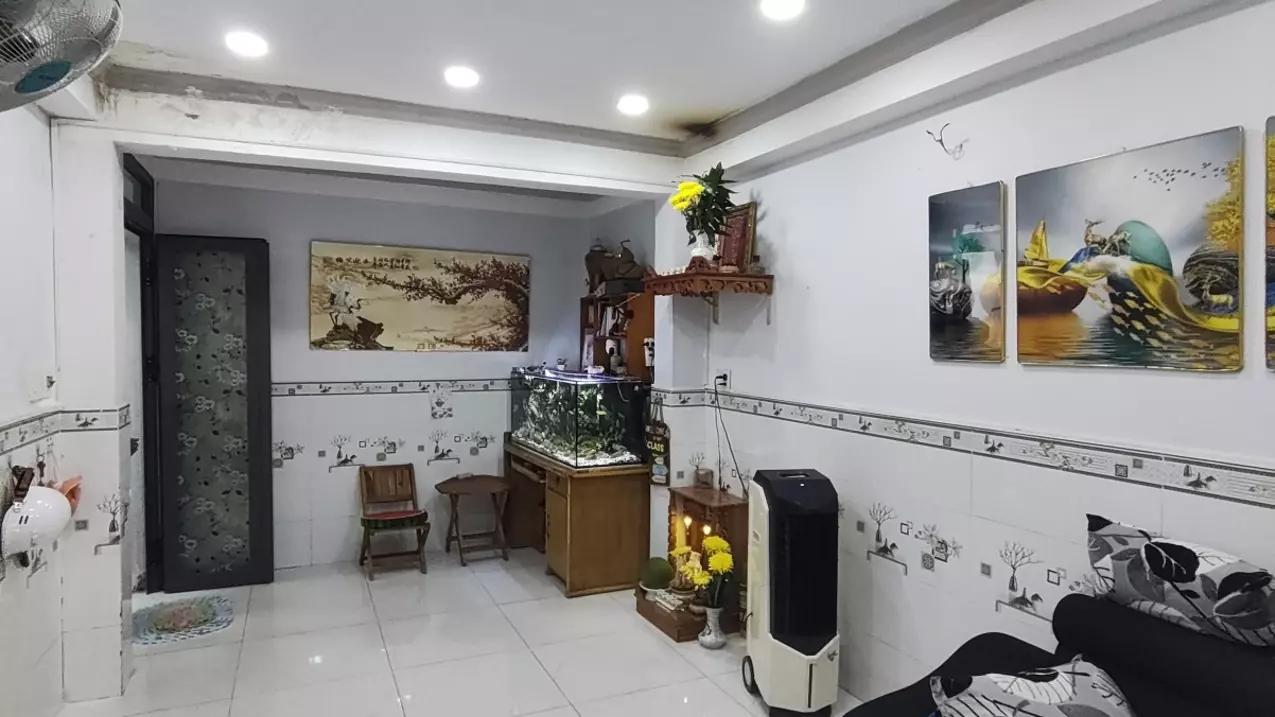 NHÀ ĐẸP BTCT – GIÁ CHỈ NHỈN 2 TỶ – GIÁP GÒ VẤP & TÂN BÌNH-anh-2