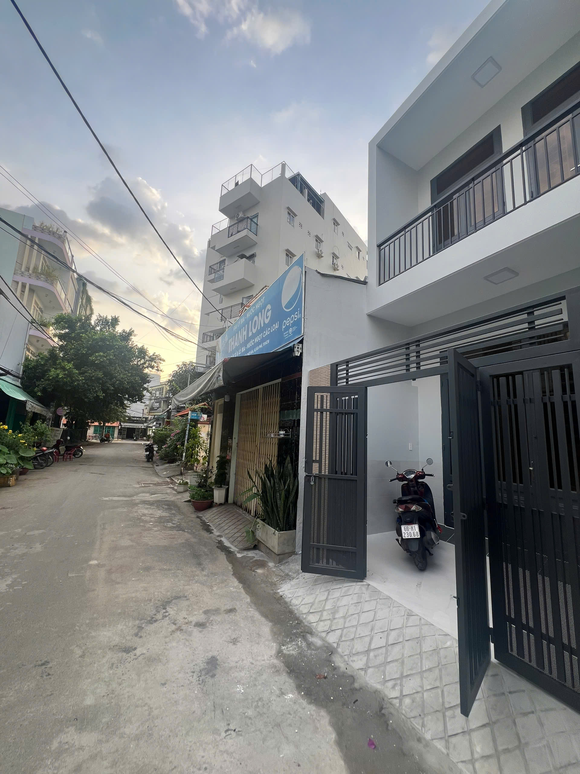 Nhà đẹp đón Tết!! Nhà mới 100% hẽm xe tải dọn vào ở ngay-anh-10