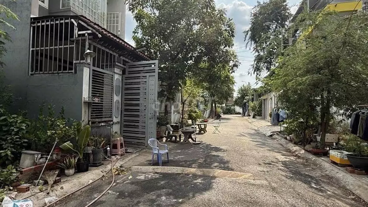 NHÀ  ĐẸP – GIÁ TỐT  – CHÍNH CHỦ CẦN BÁN GẤP NHÀ Tại Xã Xuân Thới Sơn, Huyện Hóc Môn cũ, HCM-anh-1