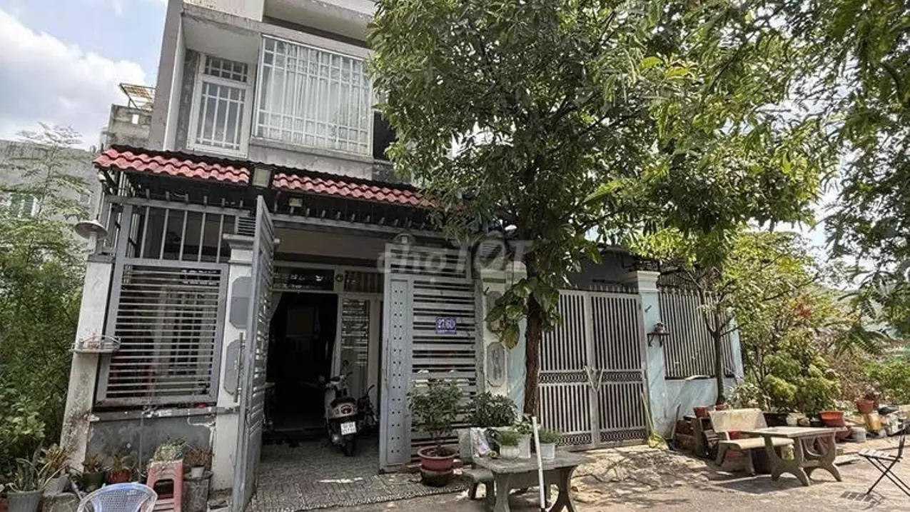 NHÀ  ĐẸP – GIÁ TỐT  – CHÍNH CHỦ CẦN BÁN GẤP NHÀ Tại Xã Xuân Thới Sơn, Huyện Hóc Môn cũ, HCM-anh-3