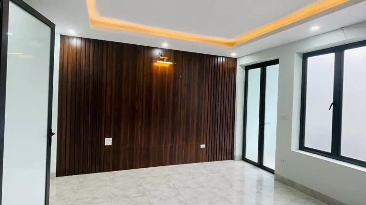 ⭐️NHÀ ĐẸP LUNG LINH (nhỉnh 5 tỷ) – Đường NGUYỄN VĂN CỪ LONG BIÊN-anh-1
