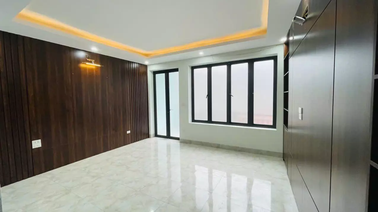 ⭐️NHÀ ĐẸP LUNG LINH (nhỉnh 5 tỷ) – Đường NGUYỄN VĂN CỪ LONG BIÊN-anh-3