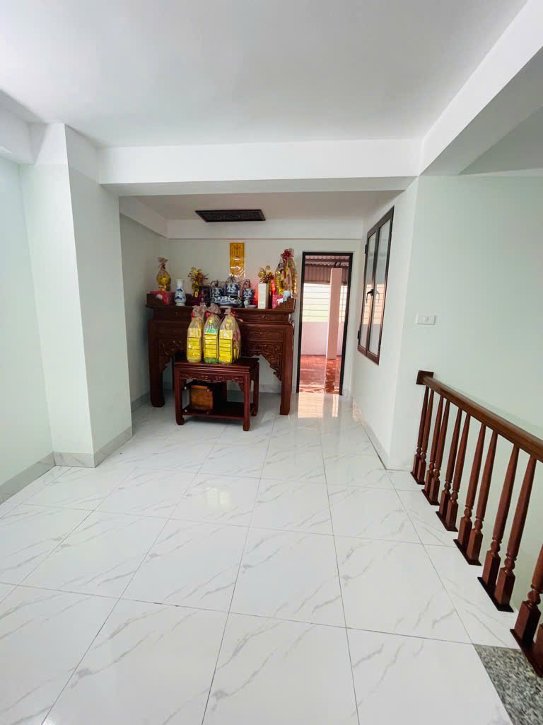 ⭐️NHÀ ĐẸP LUNG LINH (nhỉnh 5 tỷ) – Đường NGUYỄN VĂN CỪ LONG BIÊN-anh-5