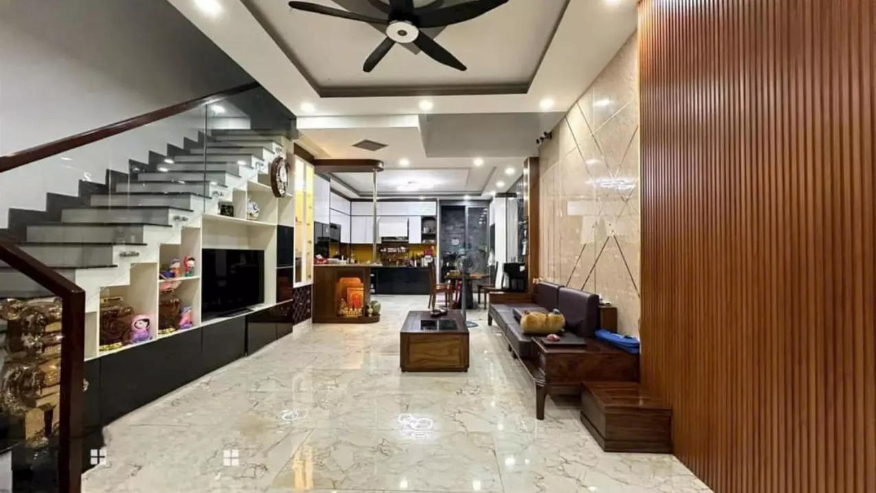 Nhà đẹp ngay Phú Mỹ Hưng, 4 tầng, 8.3 tỷ, full nội thất-anh-2