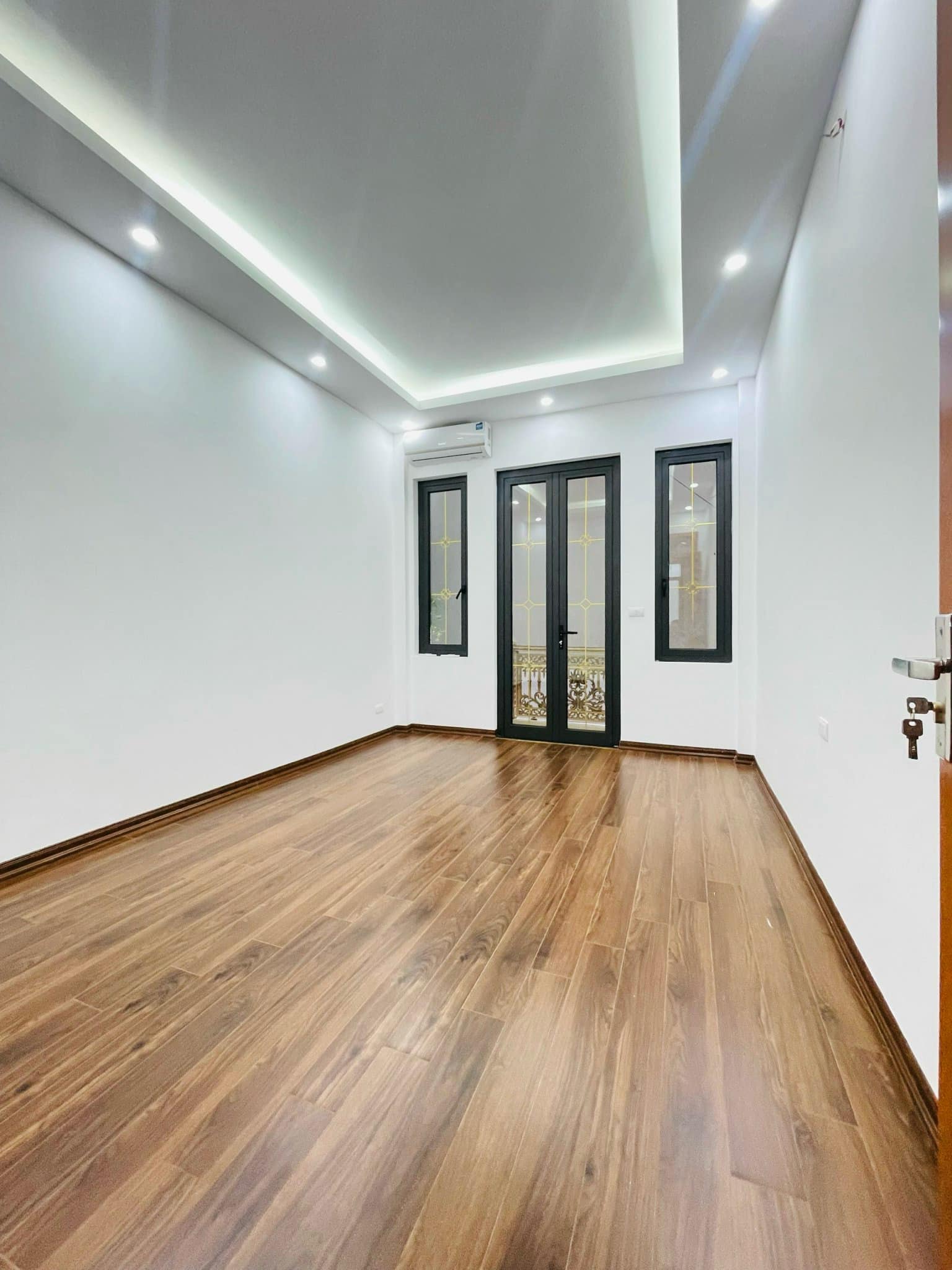 Nhà đẹp ở ngay đường Lê Trọng Tấn, Diện tích 42M2-anh-4
