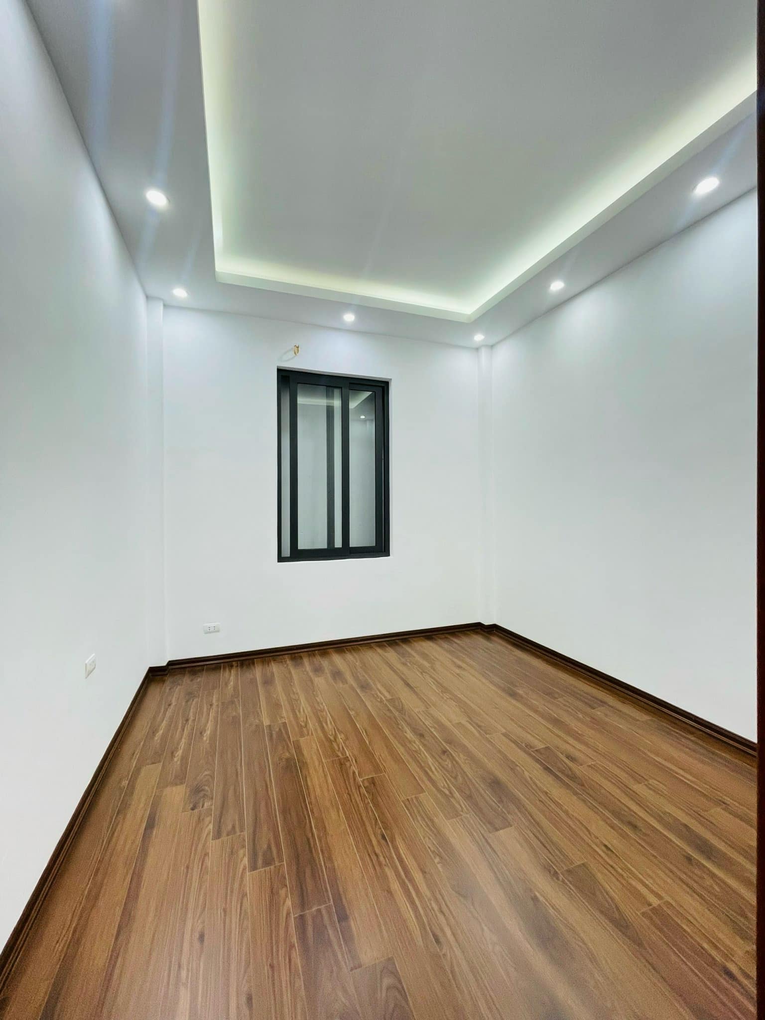 Nhà đẹp ở ngay đường Lê Trọng Tấn, Diện tích 42M2-anh-5