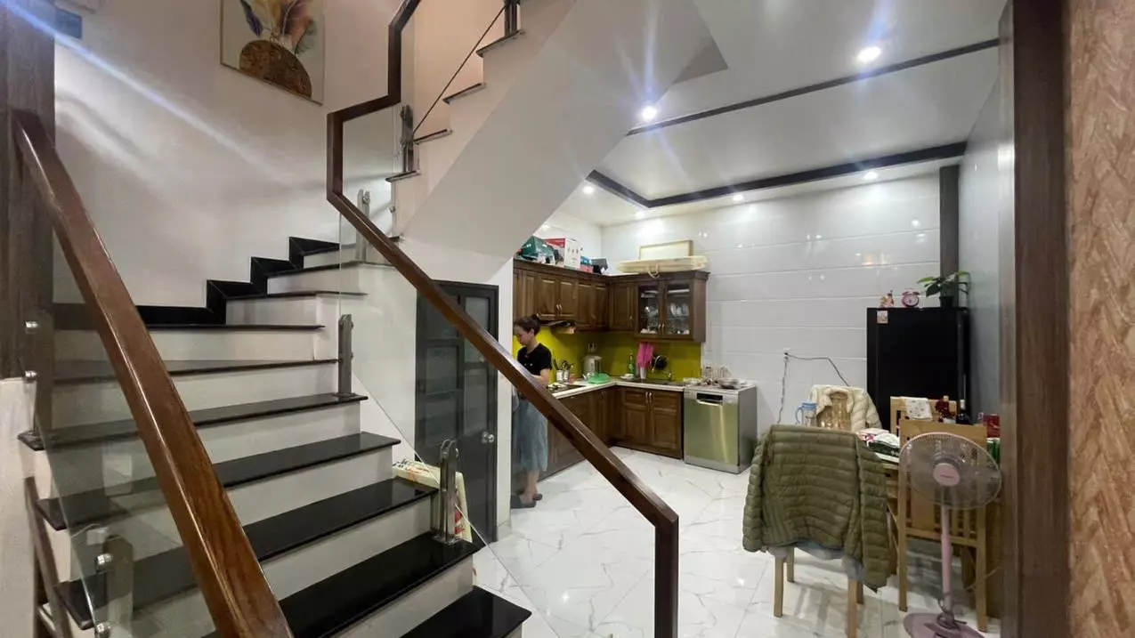 NHÀ ĐẸP THIÊN LÔI – 4 TẦNG CHỈ 4,2 TỶ-anh-5