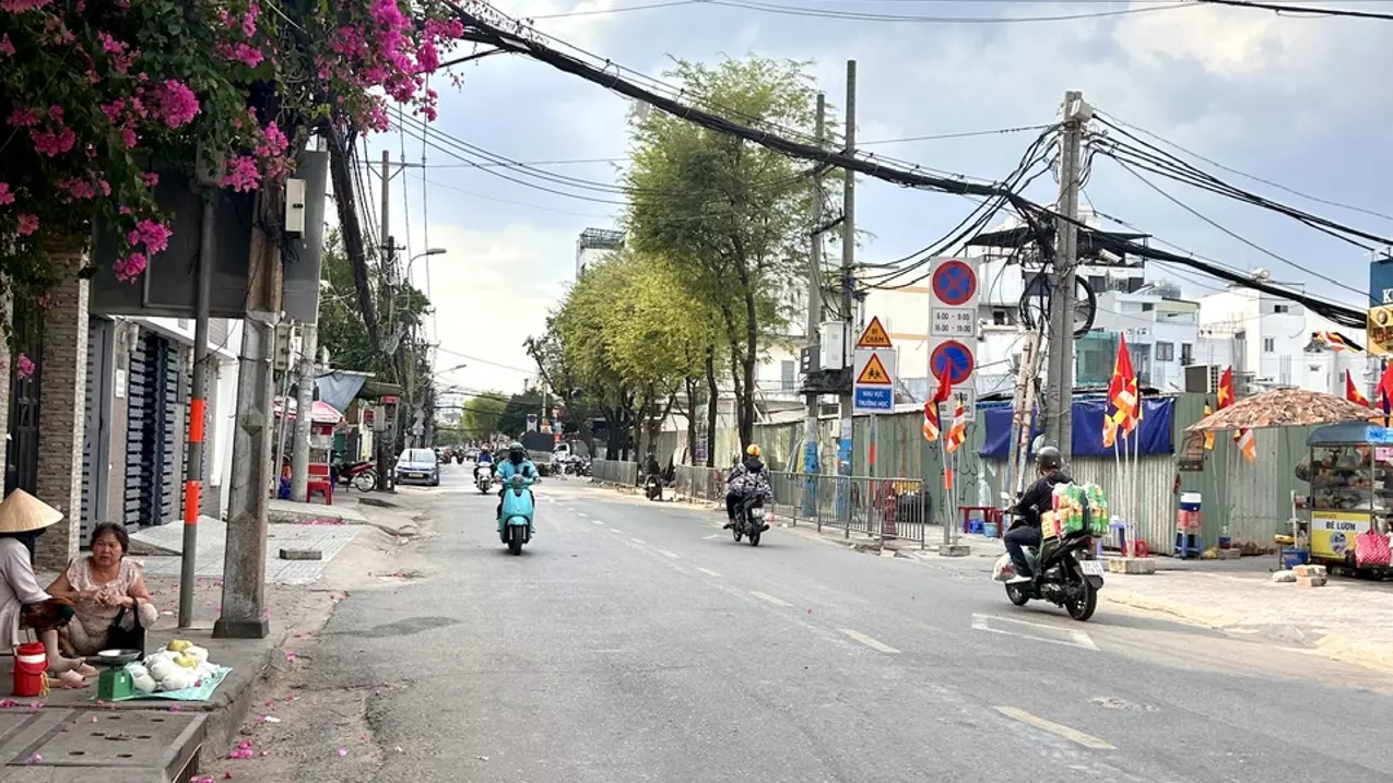 NHÀ ĐẸP VÀO Ở NGAY- Đ.NGUYỄN KHOÁI- HẺM XE HƠI- 46M2 CHỈ 7T- GIAO THƯƠNG TÔN THẤT THUYẾT VÀ BẾN-anh-2