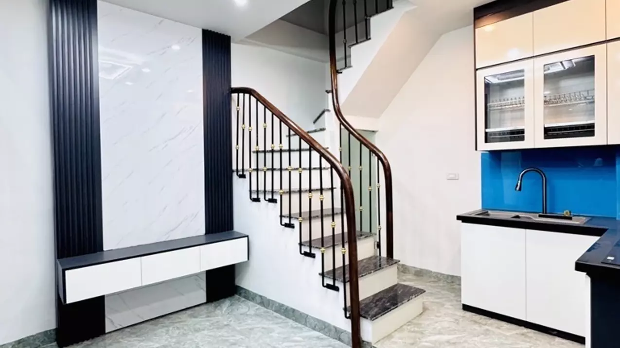 Nhà đẹp,khâm thiên, ngõ nông,rộng , gần phố,DT,24m-5T-MT3.5M, giá chỉ 5,8 tỷ-anh-1