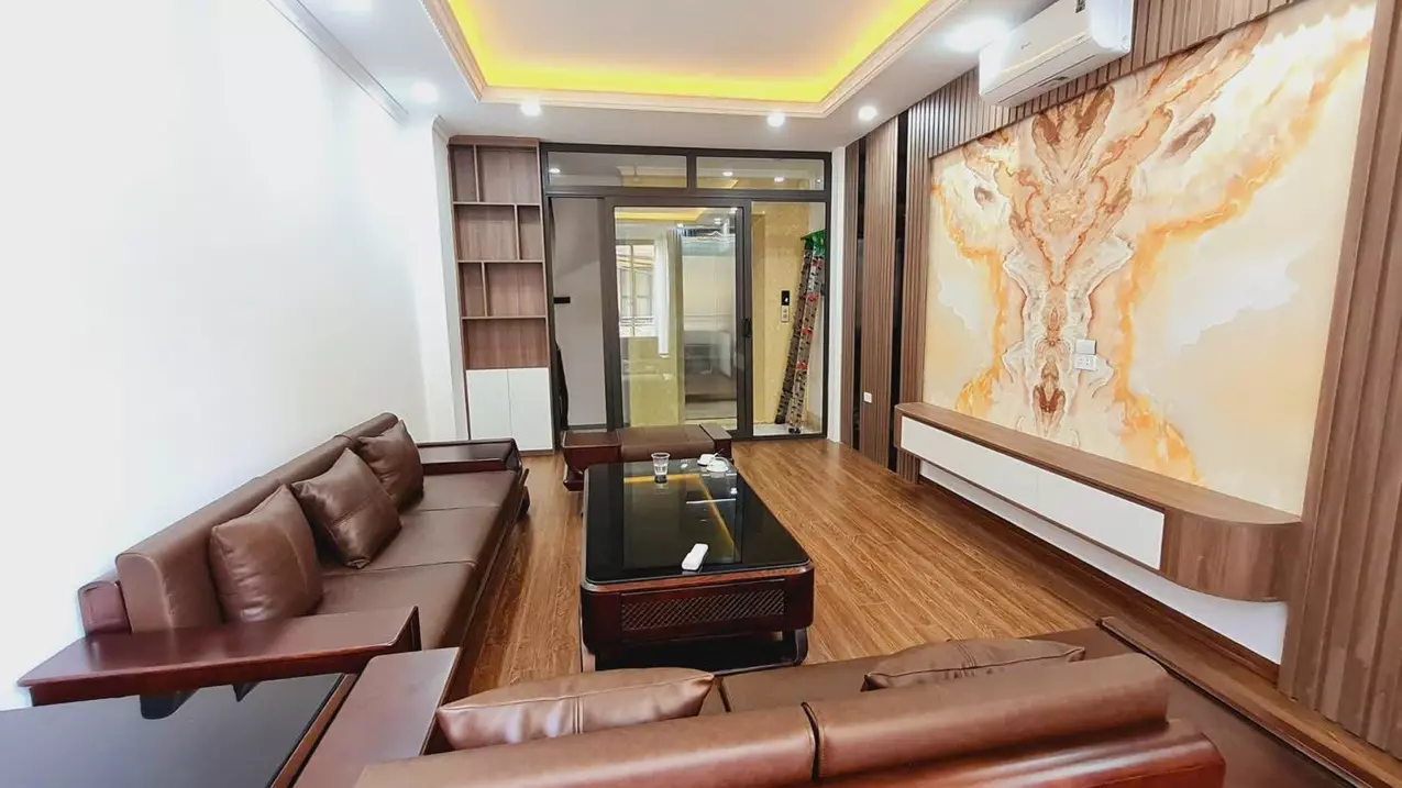 NHÀ ĐỘI CẤN SÁT PHỐ  ĐẸP LONG LANH,CHỦ CHUYỂN CÔNG TÁC CẦN BÁN 43M2X5T CHỈ 7,5 TỶ-anh-4