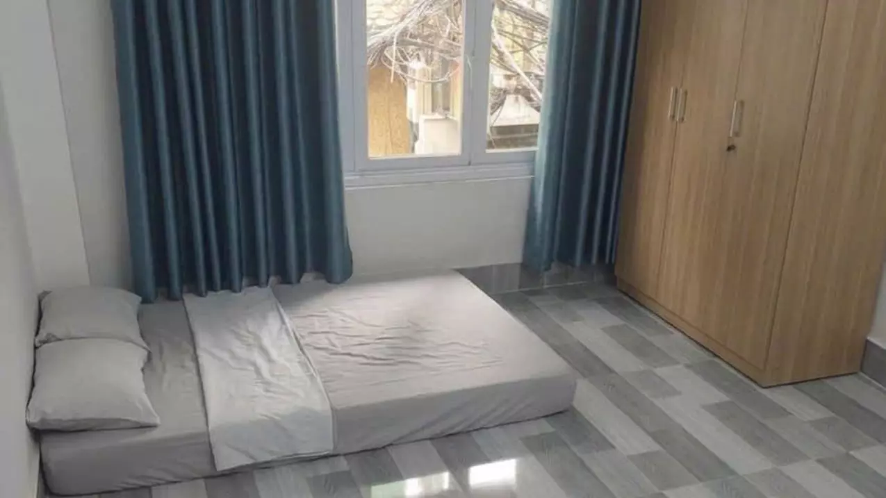 Nhà Hiếm - Quận 5 - 3PN, 4 WC - Hơn 2 tỷ - Cách chợ Hòa Bình 100m-anh-2