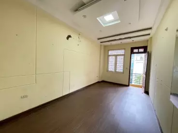 Bán nhà mặt phố Đội Cấn, Ba Đình 30m2 6 tầng, MT 3m giá 15 tỷ 600 triệu-anh-2