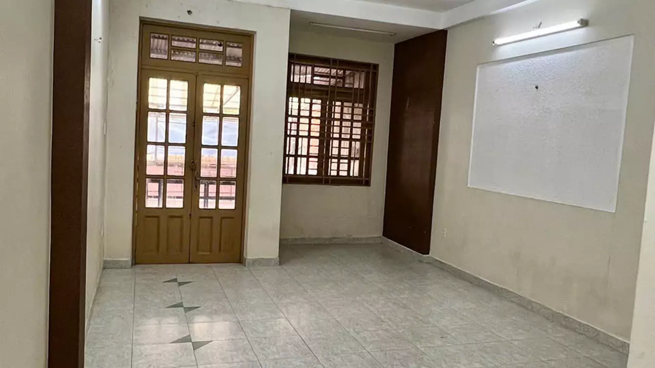 NHÀ MẶT TIỀN 621b CMT8 – QUẬN 10-anh-4