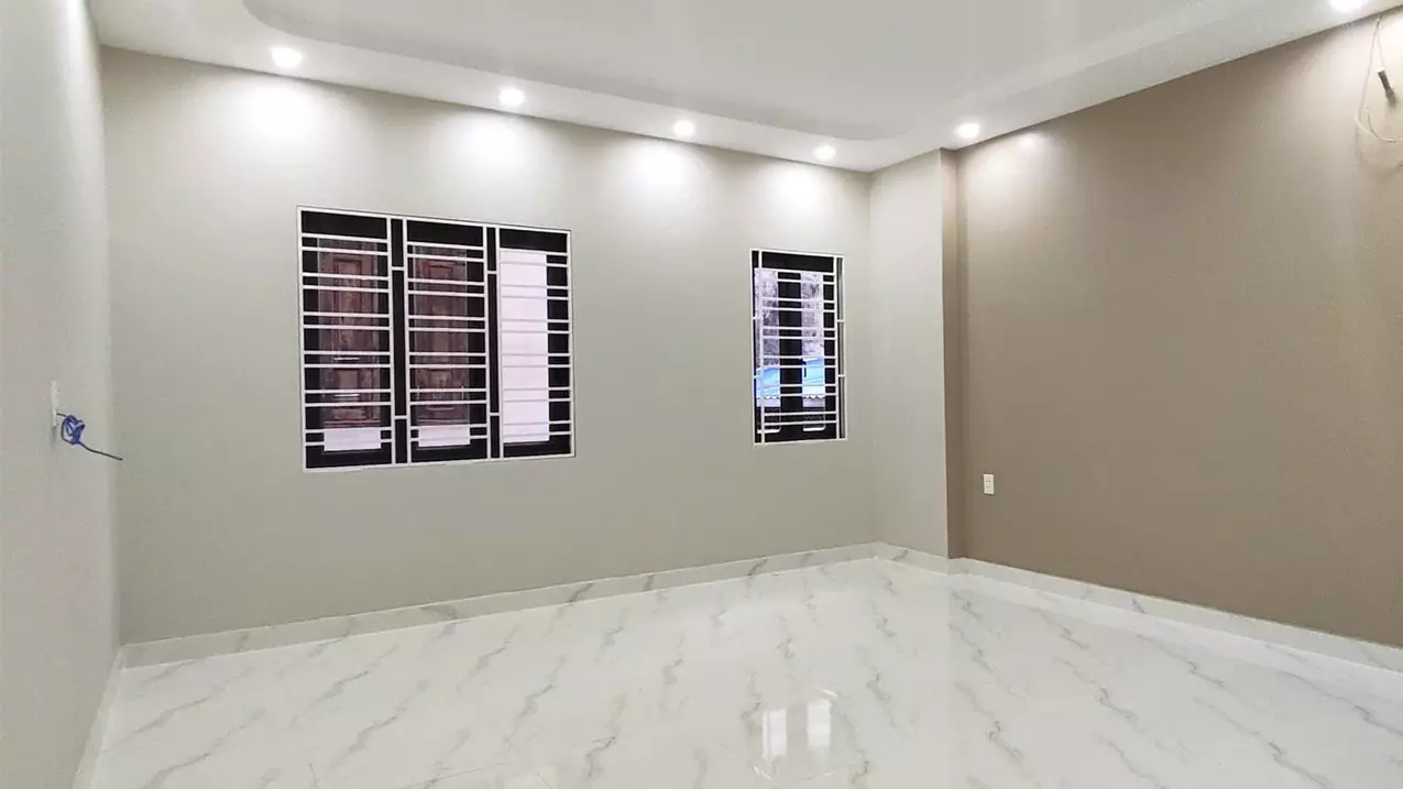 NHÀ MỚI ĐẸP – MIẾU 2 LÊ CHÂN – Ô TÔ CÁCH NHÀ 15 BƯỚC CHÂN

Vị trí thuộc ngõ Kafa Hồ Sen đi vào,-anh-5
