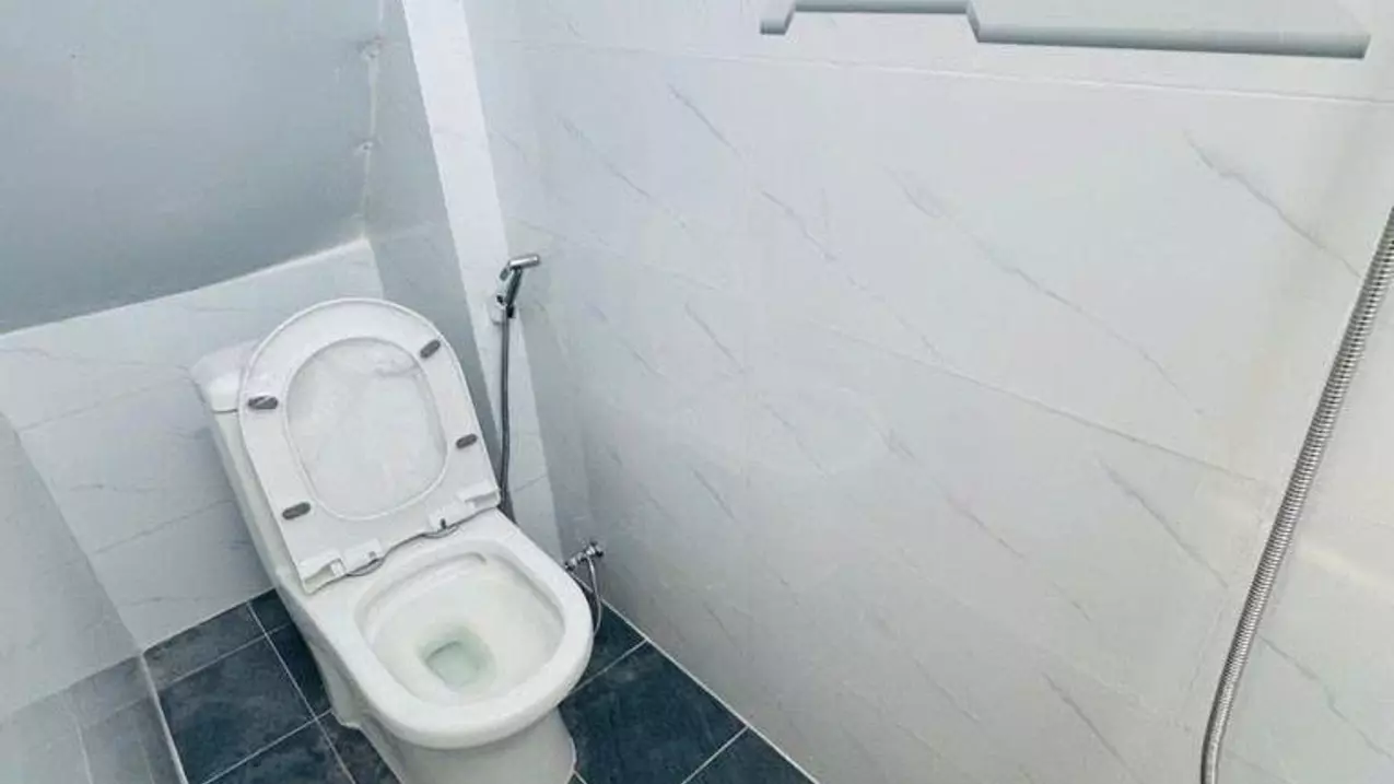 NHÀ MỚI GIÁ TỐT- HẺM XE HƠI - BÌNH TIÊN - QUẬN 6-CHỈ HƠN 3 TỶ - GIÁP QUẬN 5-anh-4