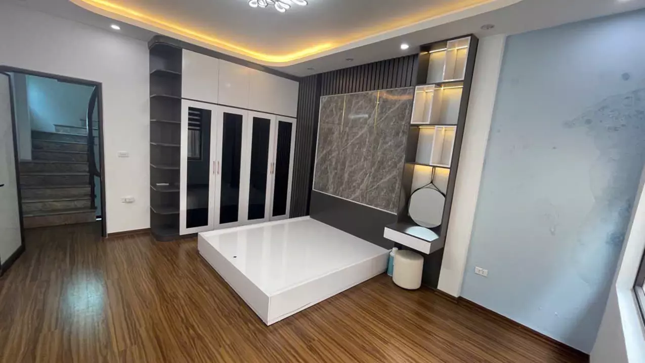NHÀ MỚI KÍNH KOONG - GẦN CẦU VĨNH TUY, AEON LONG BIÊN - 5 PHÒNG NGỦ - NHỈNH 8tỷ-anh-2