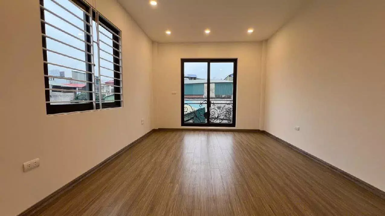 NHÀ MỚI KÍNH KOONG - GẦN CẦU VĨNH TUY, AEON LONG BIÊN - 5 PHÒNG NGỦ - NHỈNH 8tỷ-anh-4