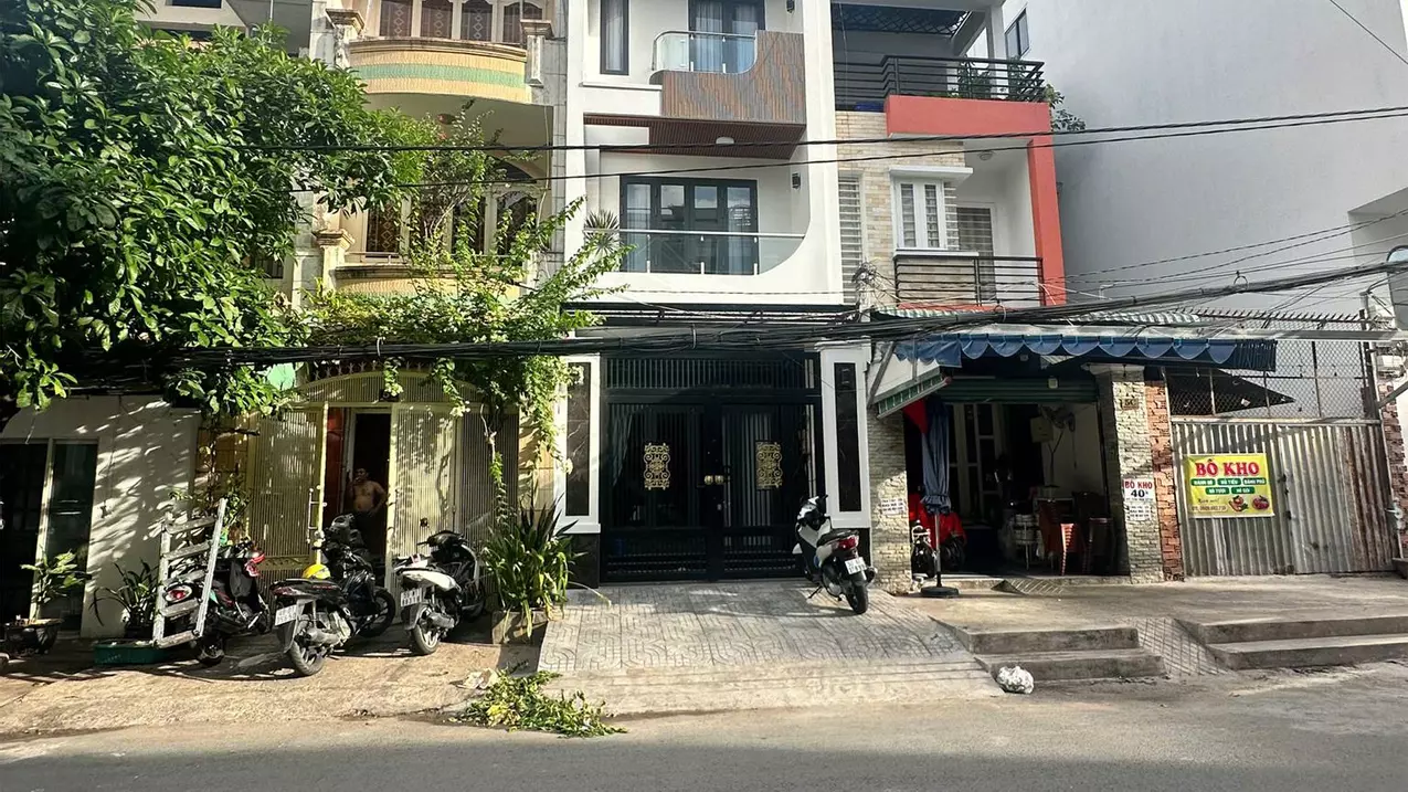 NHÀ MỚI MẶT TIỀN ĐƯỜNG PHAN HUY THỰC – KHU KINH DOANH SẦM UẤT-anh-1