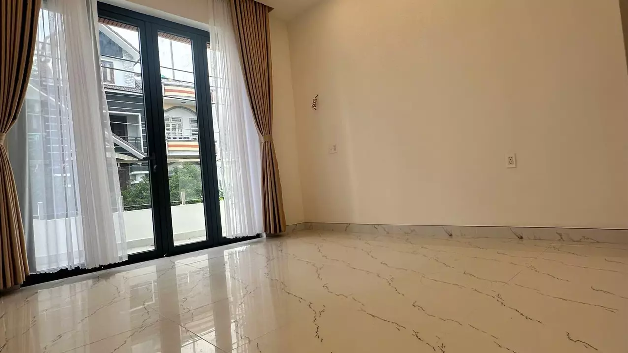 NHÀ MỚI MẶT TIỀN ĐƯỜNG PHAN HUY THỰC – KHU KINH DOANH SẦM UẤT-anh-5