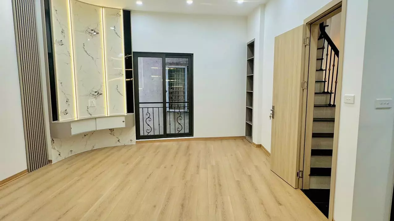 Nhà mới phố Dương Văn Bé, Hai Bà Trưng  cần bán gấp, 5 tầng 41m2 giá 6.9 tỷ-anh-1