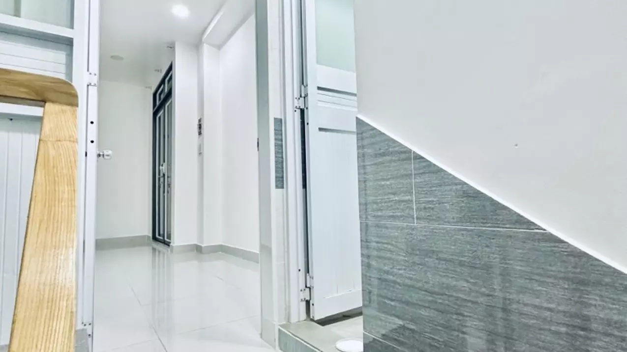 NHÀ MỚI TRUNG TÂM QUẬN 10 - CÁCH HẺM XE HƠI 1 CĂN NHÀ. HẺM 463 CỰC HOT ĐƯỜNG CMT8 P13-anh-2