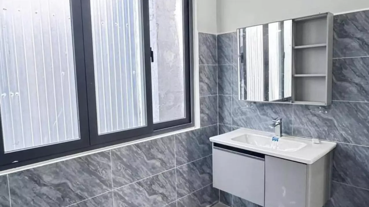NHÀ MỚI XÂY,GIÁ TỐT (RA CĂN NÀO BÁN CĂN ĐÓ)-anh-6