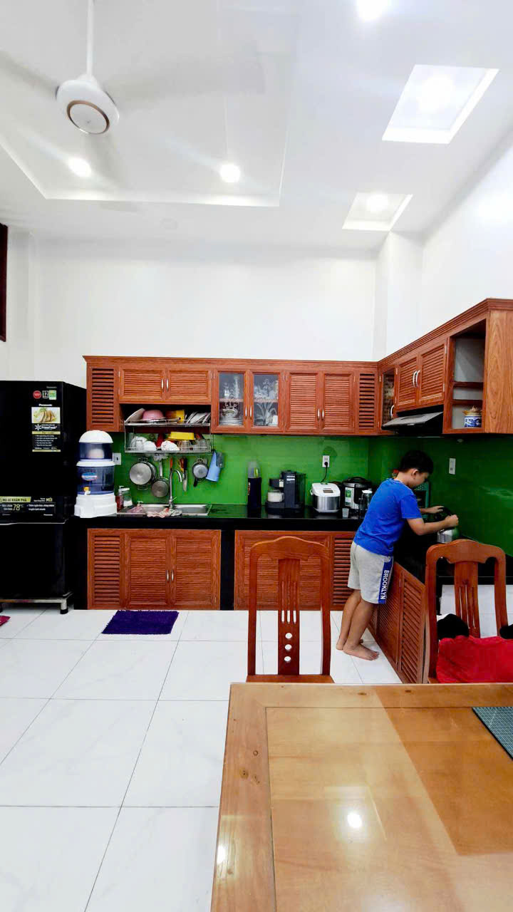 NHÀ MT Đẹp 3 Tầng 69m SHR Giá Chỉ 5 Tỷ 30  Nguyễn Ảnh Thủ Tân Chánh Hiệp Quận 12 Xe Hơi Ngủ Trong-anh-4