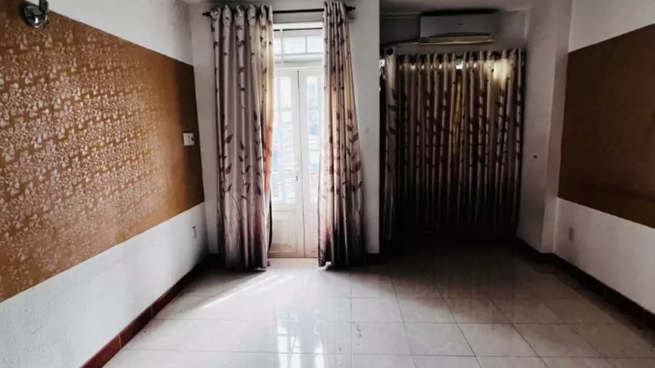 nhà nguyên căn 7 phòng ngủ đường Tô Hiến Thành Q10 cho thuê giá 32tr-anh-1