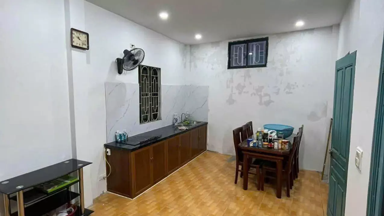 NHÀ NGUYÊN CĂN GIÁ RẺ- CHÍNH CHỦ CHO THUÊ NHÀ NGUYÊN CĂN 3 TẦNG 1 TUM TẠI HAI HÀ TRƯNG , HÀ NỘI-anh-2