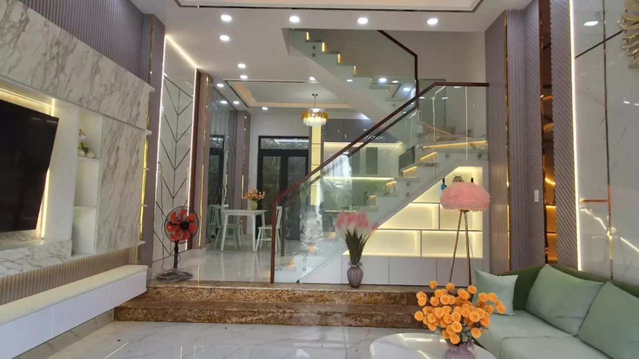 Nhà Phố hiện đại, 4 tầng, 50,7m2, ngay Chợ Phú Xuân, 1627 Huỳnh Tấn Phát, Phú Mỹ,-anh-1