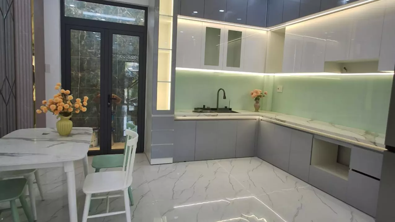 Nhà Phố hiện đại, 4 tầng, 50,7m2, ngay Chợ Phú Xuân, 1627 Huỳnh Tấn Phát, Phú Mỹ,-anh-3