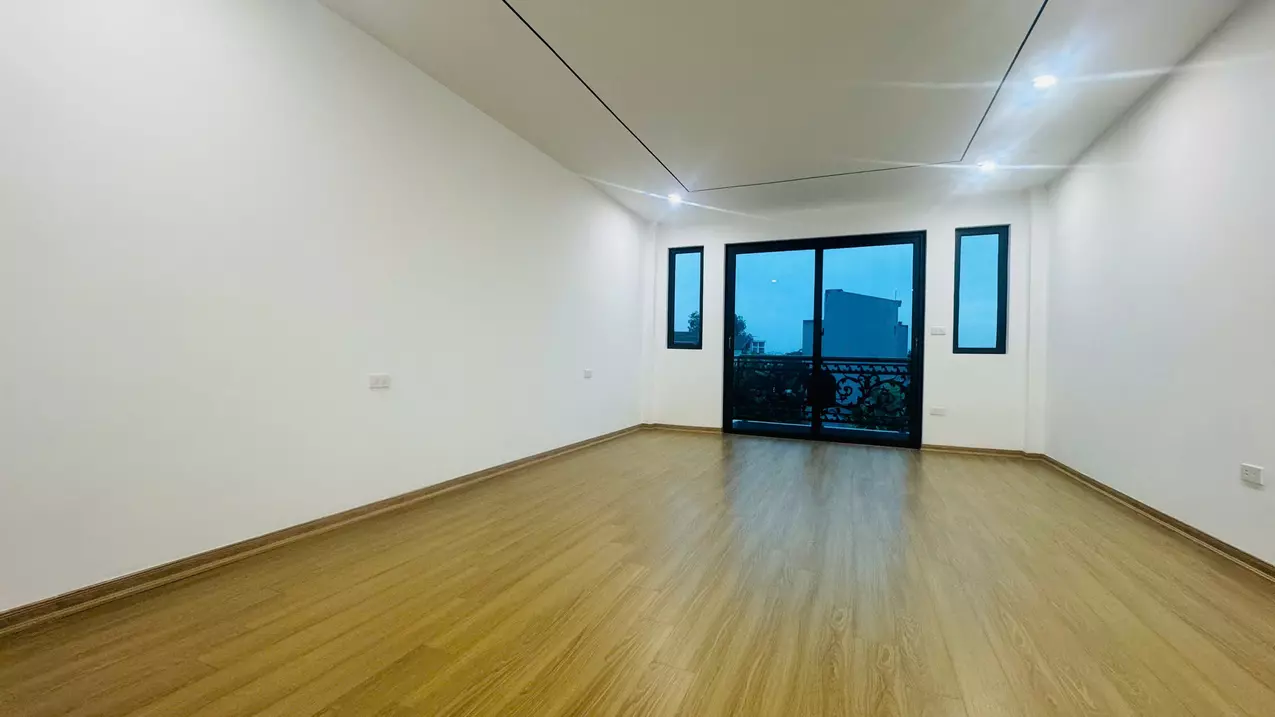 NHÀ PHỐ LÔ GÓC ĐẸP LONG BIÊN – THẠCH BÀN CHỈ 14,x TỶ-anh-3