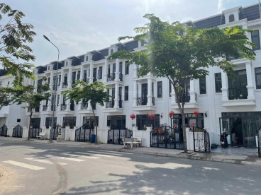 Nhà phố mặt tiền Tân Phước Khánh 32, Tp. Tân Uyên -BD , giá chỉ 2,4 tỷ, SHR-anh-5
