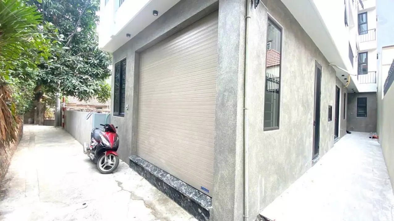 NHÀ XÂY MỚI ĐẸP - GẦN PHỐ 10M RA Ô TÔ ĐỖ - LÔ GÓC THOÁNG SÁNG - FULL NỘI THẤT Ở NGAY.-anh-1