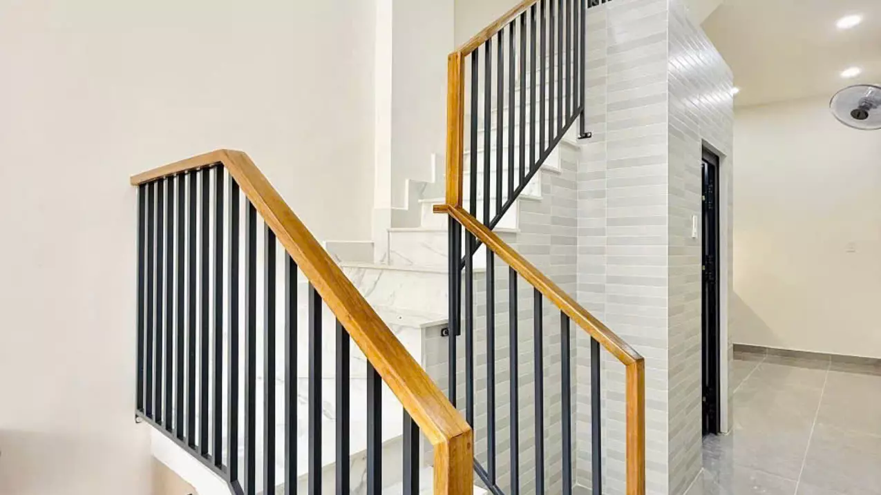 - NHỈNH 3 TỶ...MẶT TIỀN HẺM - NGAY TRƯỜNG HỌC-anh-3