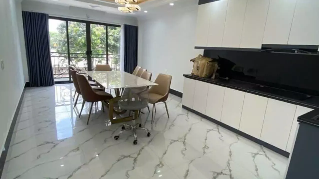 PHÚC LỢI 52M2 – THANG MÁY – GARA Ô TÔ – FULL NỘI THẤT NHỈNH 14 TỶ-anh-2