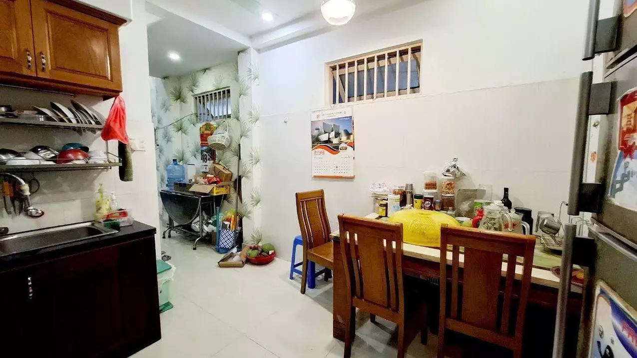 QUẬN 1, CÔ BẮC - CHỈ 1 CĂN RA MẶT TIỀN TRUNG TÂM QUẬN 1 XA HOA, 4 TẦNG CÓ SÂN THƯỢNG MỚI ĐẸP - ĐỐI-anh-3