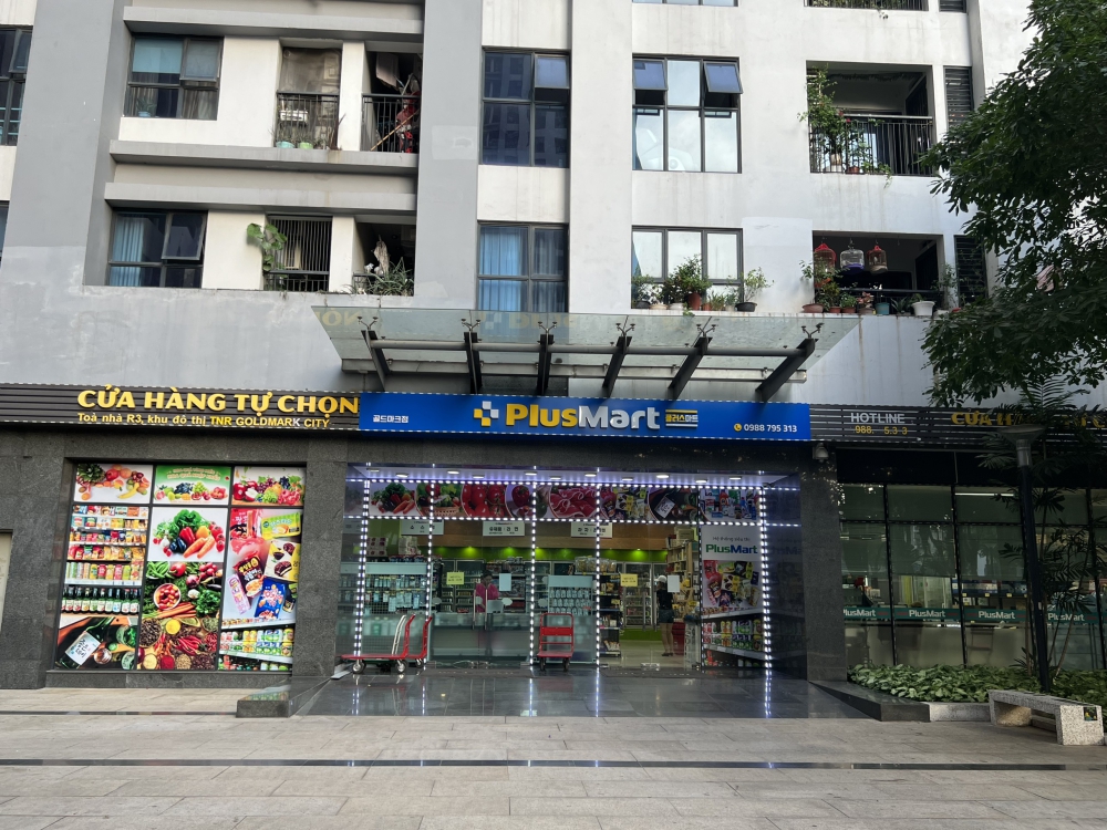 Sàn thương mại toà R3 Chung cư Goldmark city đang cho siêu thị thuê-anh-1