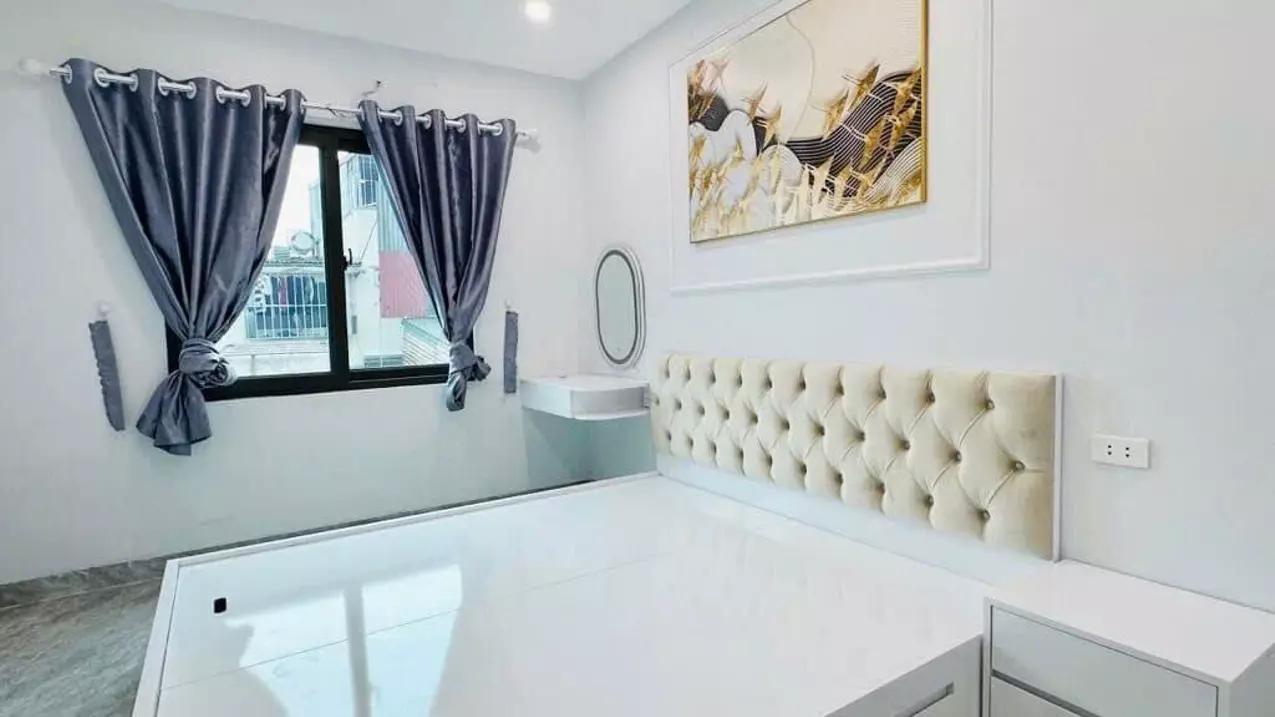 SANG SỊN TẠI NGỌC LÂM LONG BIÊN 38 M x 7 TẦNG - CHỈ  10.2 TỶ. CÓ 

BỚT Ô TÔ VÀO NHÀ - KINH DOANH-anh-3
