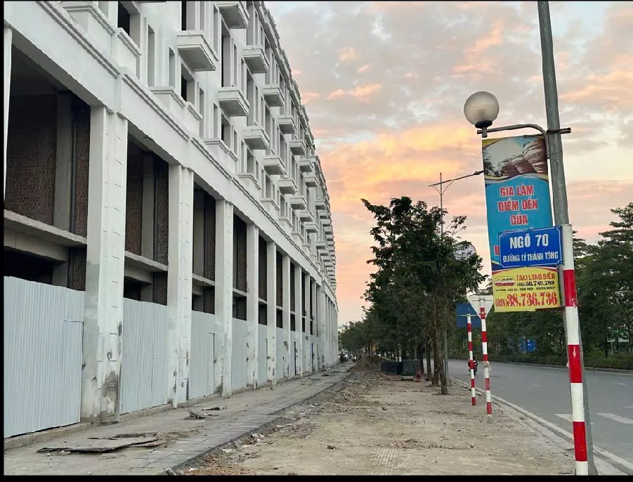 SIÊU HÓT TRUNG TÂM TRÂU QUỲ GIA LÂM - NHÀ 3 TẦNG NỘI THẤT GỖ - HÀNG XÓM VIN OCEAN PARK - 4 TỶ-anh-3