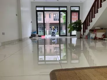 Mời thuê nhà đẹp, mới hoàn thiện đầy đủ nội thất tiện nghi-anh-1